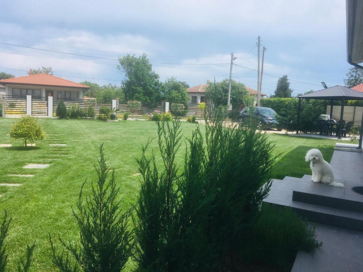 Karia Apartments Shabla Eksteriør bilde