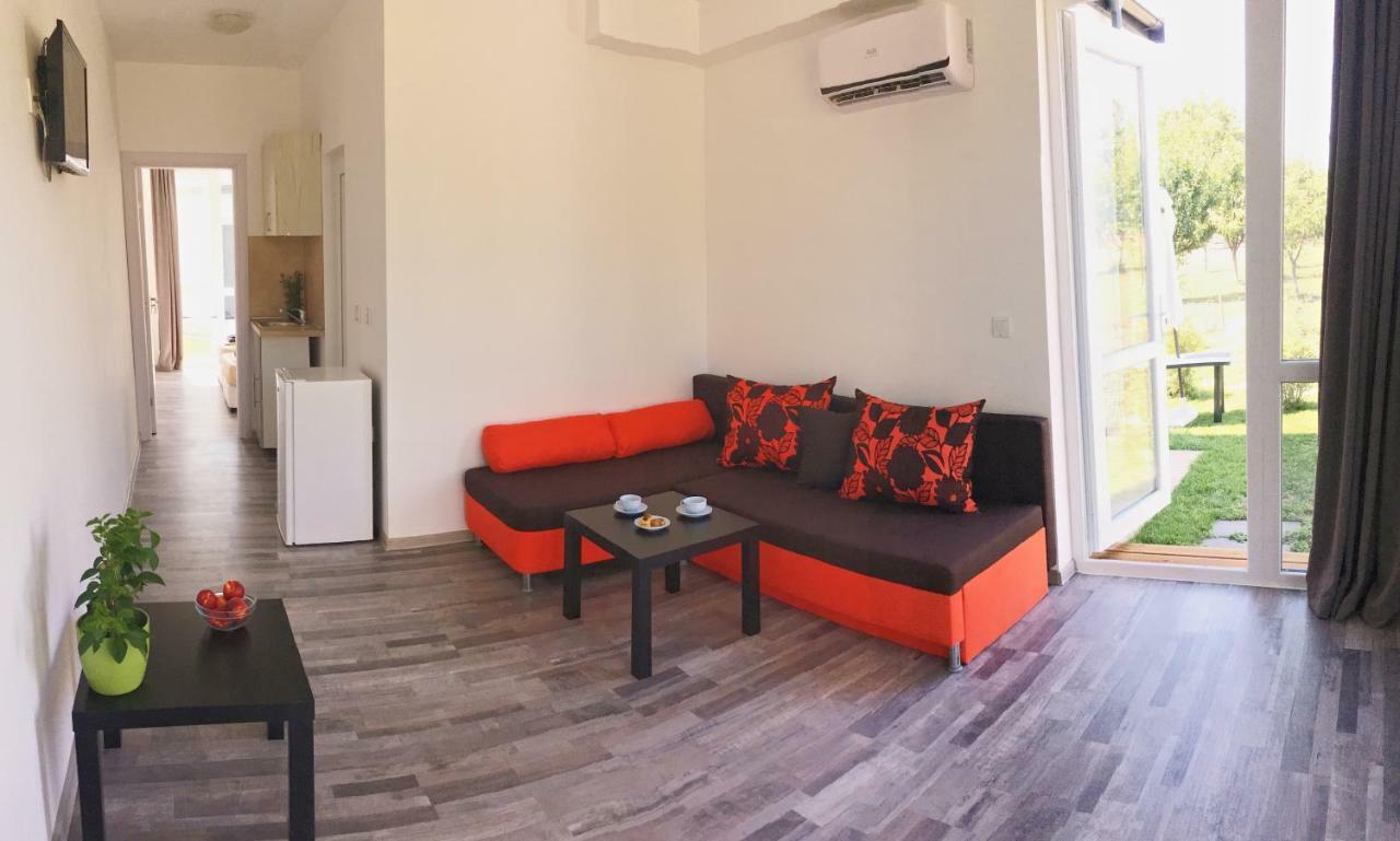 Karia Apartments Shabla Eksteriør bilde